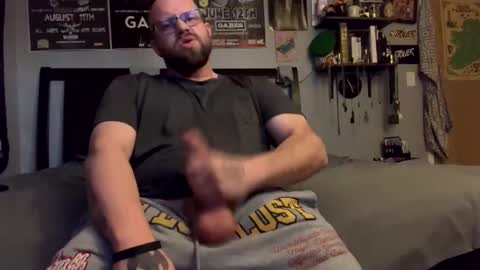 Snapshot of triller402 chatting on February 2026 01:18:01 PM triller402 online show from February 2026 01:18:01 PM