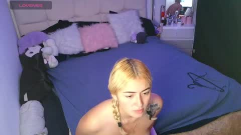 Snapshot of trinitych_ chatting on May 2026 12:22:02 PM trinitych_ online show from May 2026 12:22:02 PM