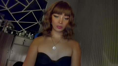 Ms Ella online show from December 2024 02:49:01 PM