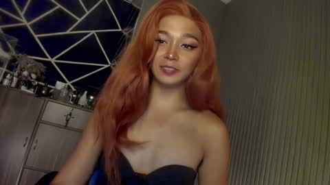 Ms Ella online show from December 2024 06:27:02 PM