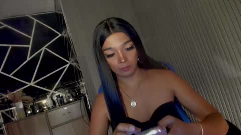 Ms Ella online show from March 2025 03:35:01 PM