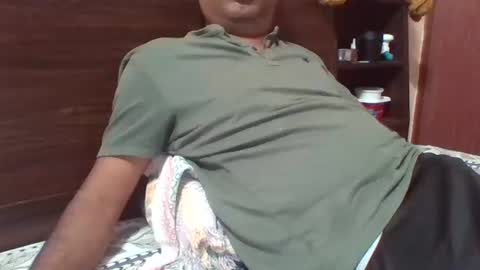 Raaz keeps ur Raaz online show from December 2025 03:21:01 PM