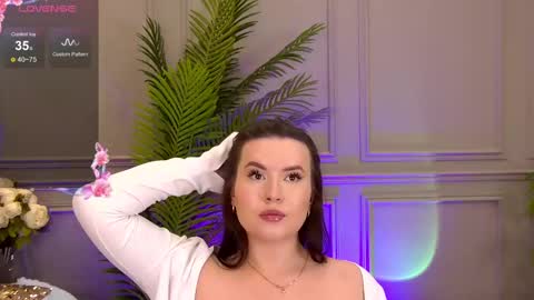 trisha_winslet online show from March 2025 07:49:02 AM