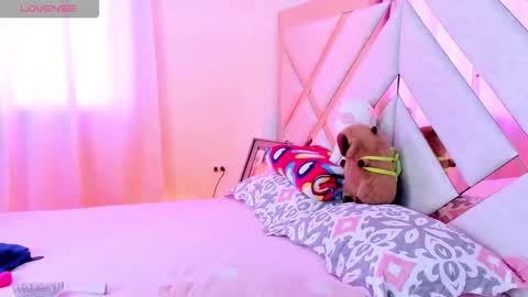 Trissha online show from October 2025 01:56:02 PM