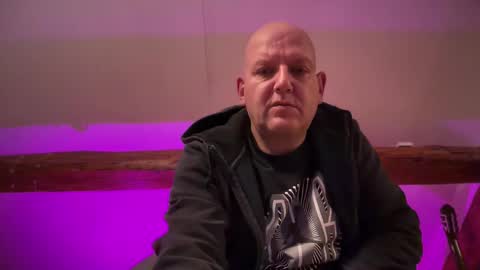 Triton online show from October 2025 02:51:02 AM