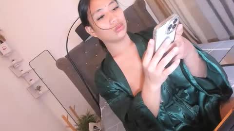 trixiebayeserra online show from October 2025 04:12:01 AM