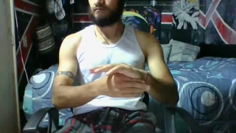 Snapshot of trizquelmen chatting on July 2026 01:03:01 AM Andrew online show from July 2026 01:03:01 AM