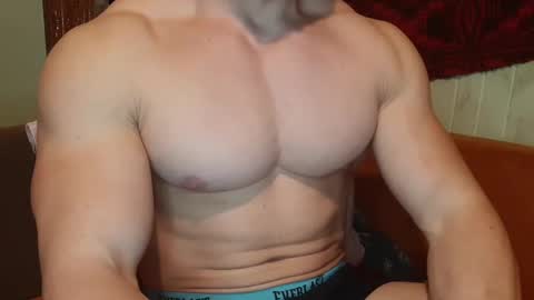 Troncq online show from February 2025 11:09:02 AM