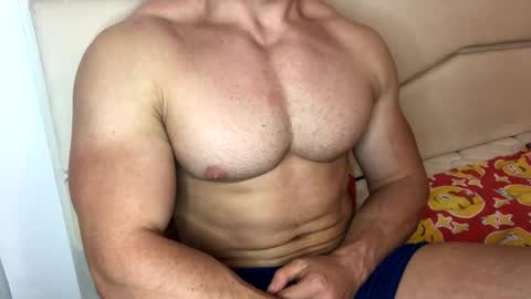 Troncq online show from October 2025 03:13:02 PM