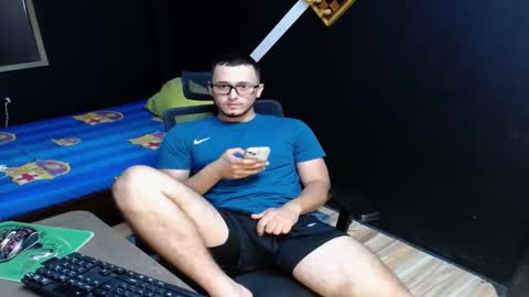 Snapshot of troy_6969 chatting on November 2025 08:52:02 PM Alan David online show from November 2025 08:52:02 PM