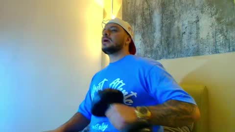 Troy online show from April 2026 02:11:02 AM