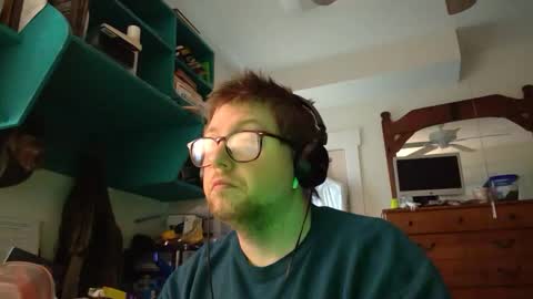Snapshot of true_manofworth chatting on December 2024 04:20:01 PM HandicappedLaugher online show from December 2024 04:20:01 PM