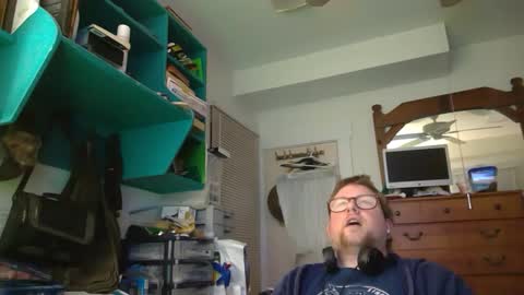Snapshot of true_manofworth chatting on January 2025 05:05:02 AM HandicappedLaugher online show from January 2025 05:05:02 AM