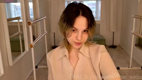 Emma online show from April 2026 12:31:01 PM