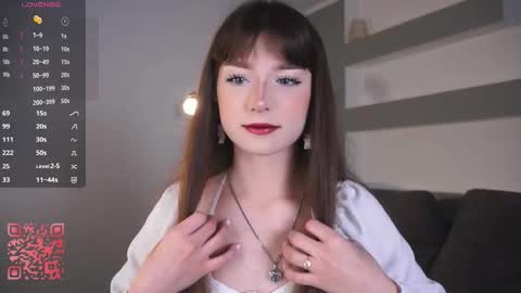 Grace online show from October 2025 07:00:01 PM