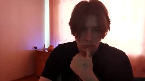 Snapshot of trypophob1a chatting on January 2025 06:33:01 AM Emilum online show from January 2025 06:33:01 AM