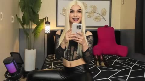 Saskia online show from February 2025 02:40:01 AM