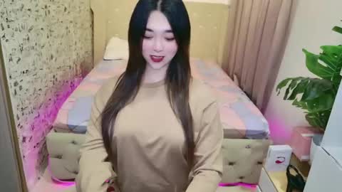 ts_yoshi_ online show from February 2026 04:40:01 PM