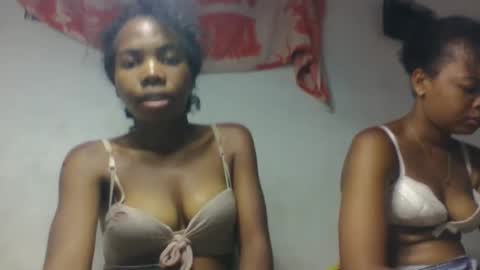 Snapshot of tsaraflorida chatting on November 2025 10:53:02 PM tsaraflorida online show from November 2025 10:53:02 PM