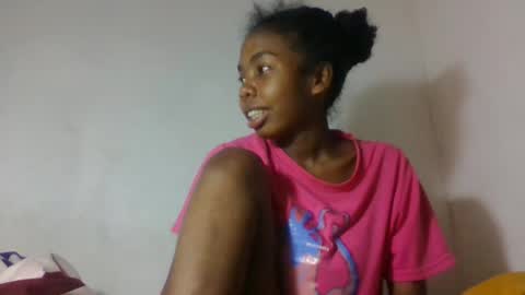 Snapshot of tsaraflorida chatting on November 2025 11:02:01 AM tsaraflorida online show from November 2025 11:02:01 AM