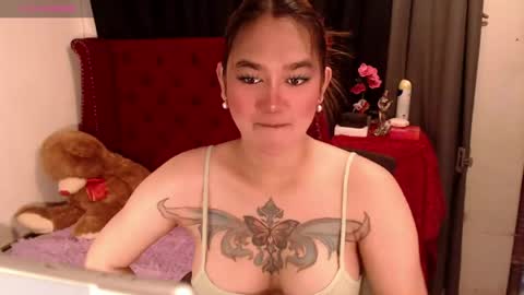 Snapshot of tsasianseductivehot chatting on April 2026 08:39:02 AM YourBella online show from April 2026 08:39:02 AM