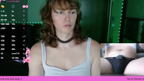 Snapshot of tsellieryder chatting on September 2025 01:27:02 AM Ellie Ryder online show from September 2025 01:27:02 AM