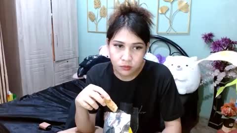 SHENA  online show from January 2025 03:18:02 PM