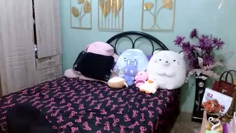 SHENA  online show from February 2025 06:52:01 PM