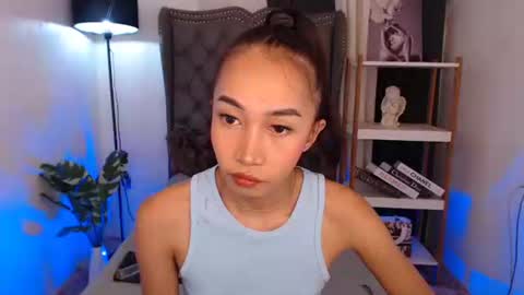 Snapshot of tskitty_girl chatting on December 2025 07:06:02 AM tskitty_girl online show from December 2025 07:06:02 AM