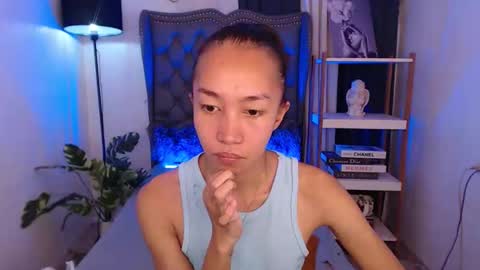 Snapshot of tskitty_girl chatting on February 2026 07:23:01 AM tskitty_girl online show from February 2026 07:23:01 AM