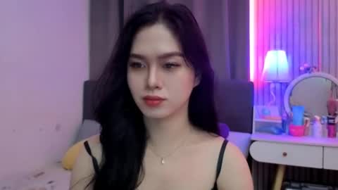 Snapshot of tsnathaliasilvana chatting on November 2025 02:14:01 AM Bella Ratbu online show from November 2025 02:14:01 AM