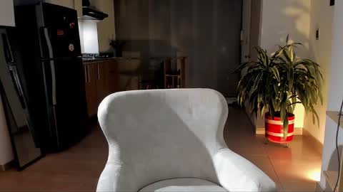 Tsuky online show from November 2025 02:22:01 AM