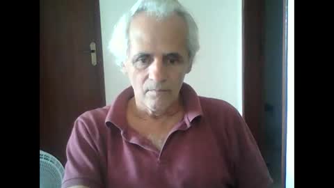 Snapshot of tuamigo8a chatting on February 2025 04:37:01 PM Siveomeves online show from February 2025 04:37:01 PM