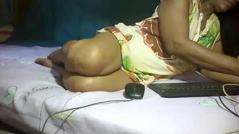 Mae online show from February 2025 11:26:01 PM