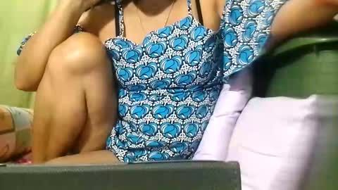 Mae online show from December 2025 08:38:01 PM