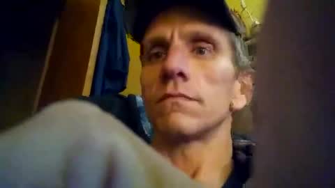 Snapshot of tulsapussyhungryguy chatting on December 2024 05:51:02 PM Flash online show from December 2024 05:51:02 PM