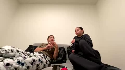 Tus reinas online show from January 2025 06:58:02 AM