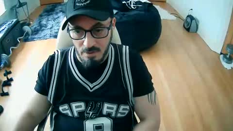 tuscan_taurus online show from April 2026 07:03:01 PM