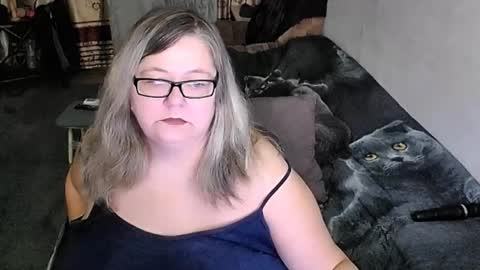 Lana online show from February 2026 09:58:01 PM