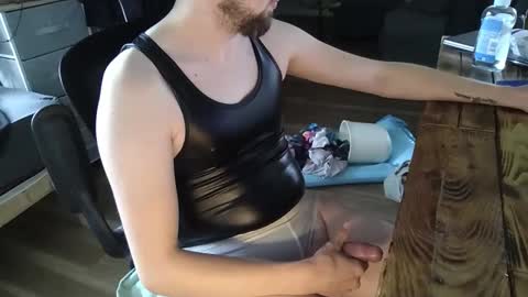 Tobi online show from October 2025 08:22:02 AM