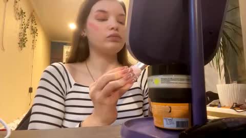 Snapshot of twandalazzar chatting on February 2026 04:11:02 PM Emily online show from February 2026 04:11:02 PM