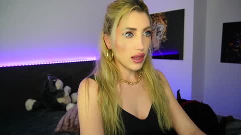 MayCarrey online show from January 2025 07:21:01 PM