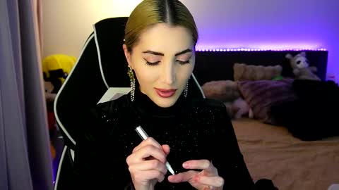 MayCarrey online show from December 2025 09:08:01 PM