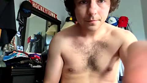 Snapshot of twink45722 chatting on June 2026 10:29:01 PM Thicc2Go4U online show from June 2026 10:29:01 PM