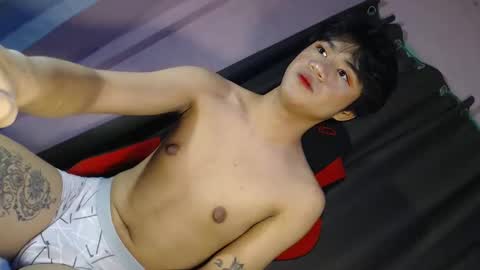 Snapshot of twink_blaze chatting on March 2026 01:38:01 PM BLAZE online show from March 2026 01:38:01 PM