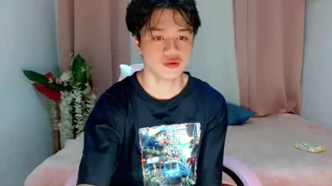 Snapshot of twink_blaze chatting on May 2026 01:44:01 AM BLAZE online show from May 2026 01:44:01 AM