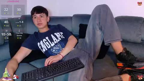 Mr Daren online show from December 2025 07:11:02 PM