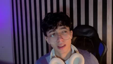 Snapshot of twink_sebas7 chatting on June 2026 12:09:02 PM Sebastin online show from June 2026 12:09:02 PM