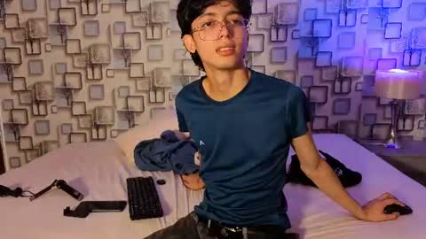 Snapshot of twink_sebas7 chatting on July 2026 12:31:02 PM Sebastin online show from July 2026 12:31:02 PM