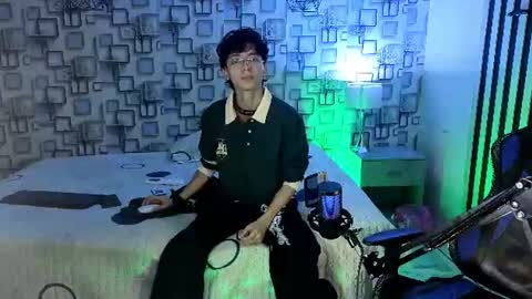 Snapshot of twink_sebas7 chatting on July 2026 03:22:01 AM Sebastin online show from July 2026 03:22:01 AM